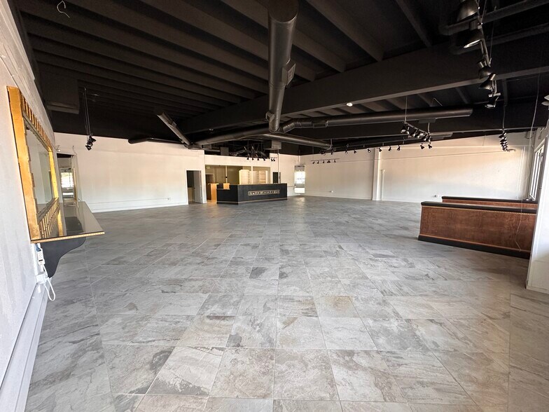 More Photos Of 725-759 NE Greenwood Ave, Bend Freestanding For Lease
