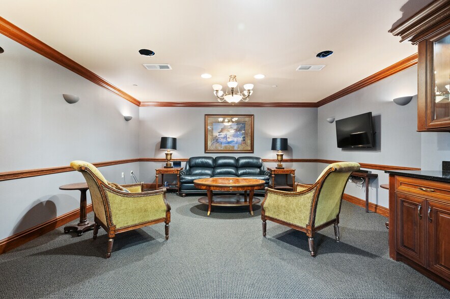 More Photos Of 5000 Stonewood Dr, Wexford Medical For Lease