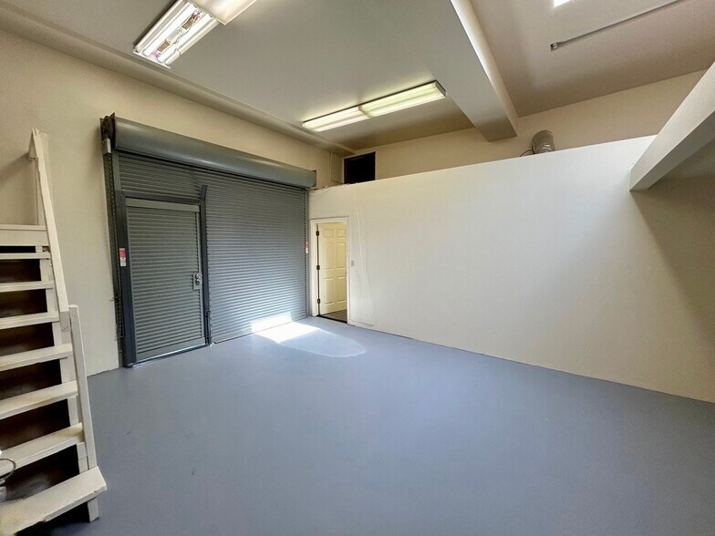 More Photos Of 1395 Marsten Rd, Burlingame Warehouse For Lease