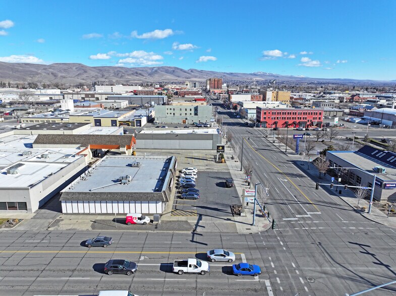 More Photos Of 421-423 W Yakima Ave, Yakima Freestanding For Sale