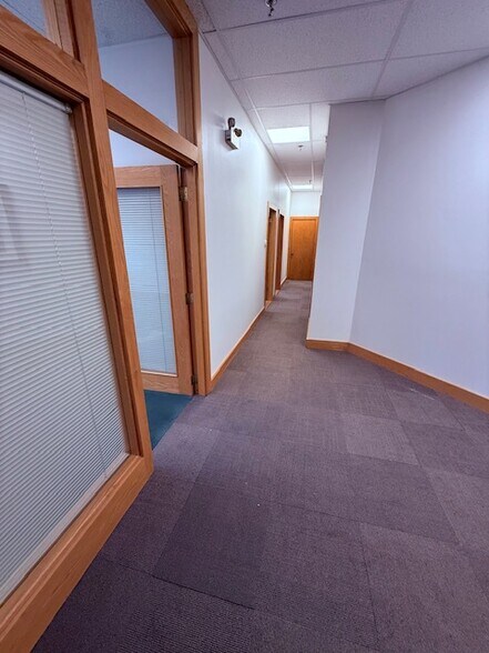 More Photos Of 2 Storer St, Kennebunk Office For Lease