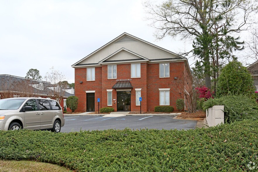 More Photos Of 2419 Westgate Dr, Albany Office For Lease