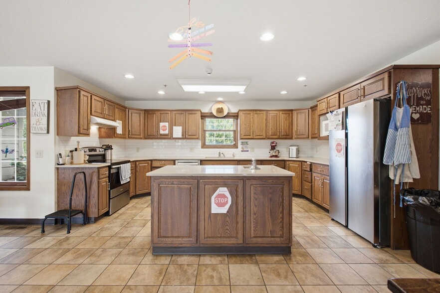 More Photos Of 437 Jefferson Rd, Fremont Shelter For Sale