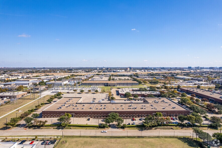 More Photos Of 2304 Tarpley Rd, Carrollton Light Distribution For Lease