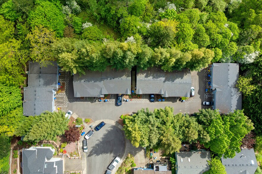 Primary Photo Of 420 Flying Squirrel Way NW, Salem Apartments For Sale
