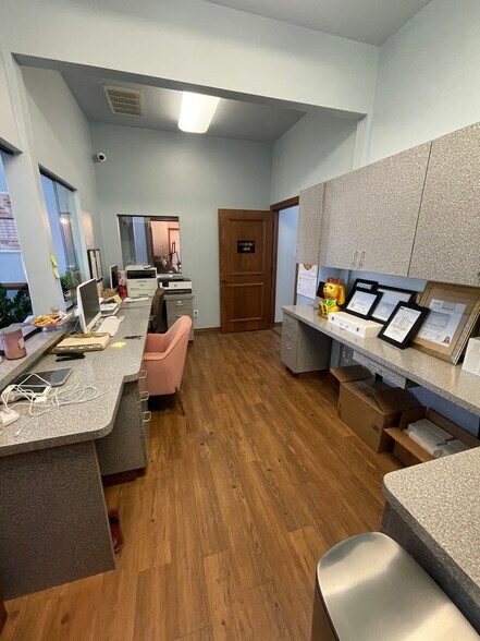 More Photos Of 1265 E 33rd St, Edmond Medical For Lease