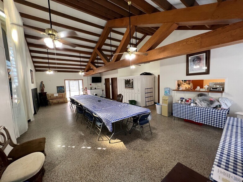 More Photos Of 911 Sunrise Blvd, Fort Pierce Religious Facility For Sale