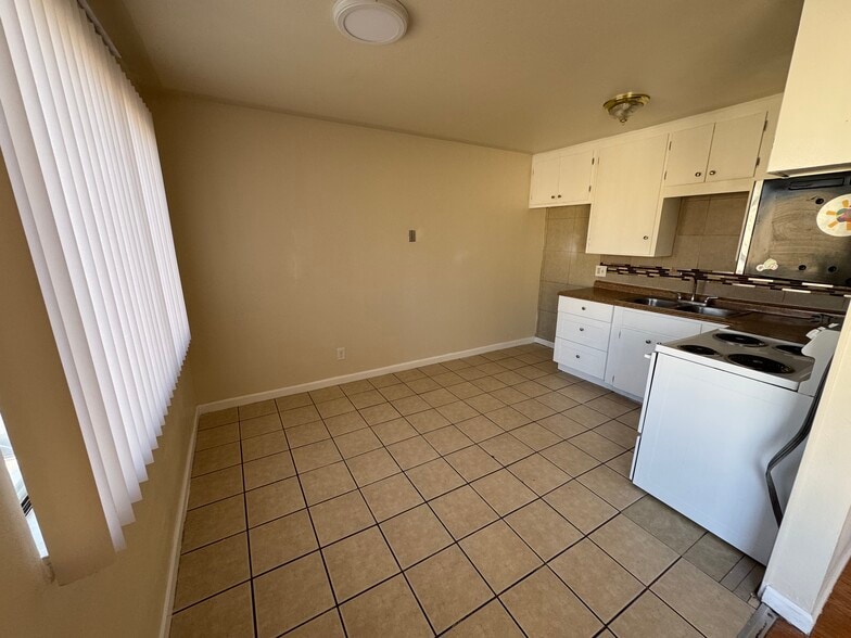 More Photos Of 1002 Geer Rd, Turlock Apartments For Sale
