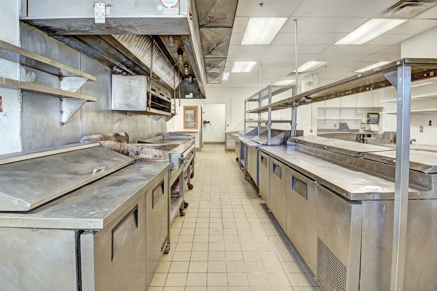 More Photos Of 2450-2646 Baseline Rd, Boulder Storefront For Lease