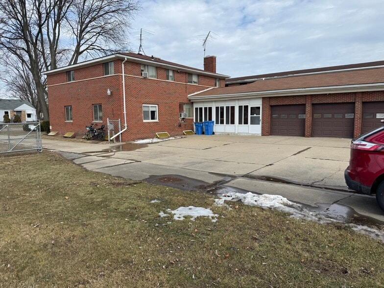 More Photos Of 26123 McDonald St, Dearborn Heights Religious Facility For Sale