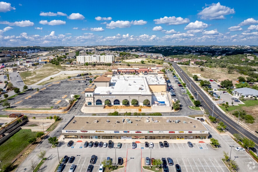 More Photos Of 21044 N US-281 Hwy, San Antonio Unknown For Lease