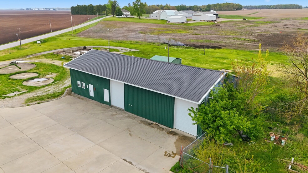 More Photos Of 100 S Old State Road 15, Leesburg Restaurant For Sale