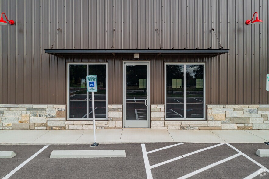 More Photos Of 110 Market Ave, Boerne Storefront Retail Office For Lease