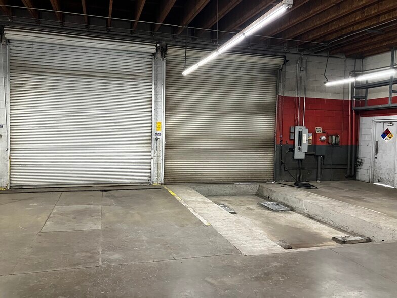 More Photos Of 1401 Union Ave, Bakersfield Auto Repair For Sale