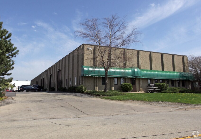 Primary Photo Of 1318 Marquette Dr, Romeoville Warehouse For Lease