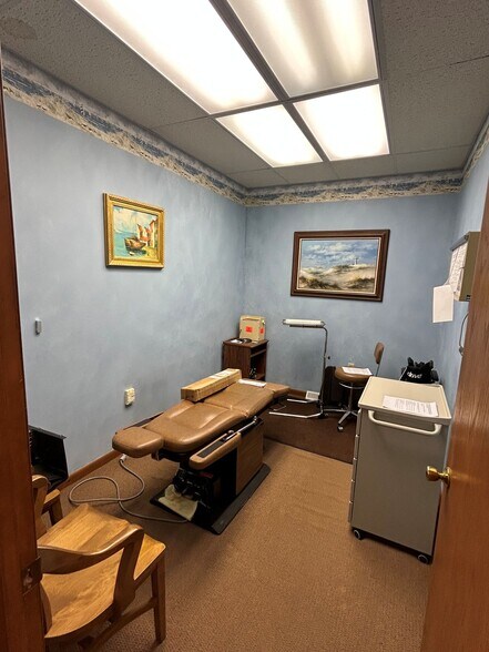 More Photos Of 3641 Ridge Rd, Highland Medical For Sale