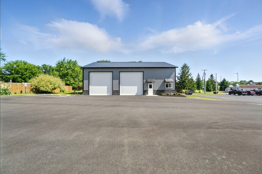 More Photos Of 126 Lotze St, Findlay Flex For Sale