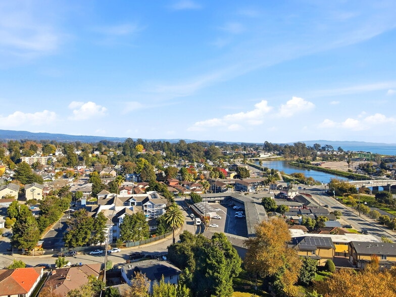 More Photos Of 600 Riverside Ave, Santa Cruz Hotel For Sale