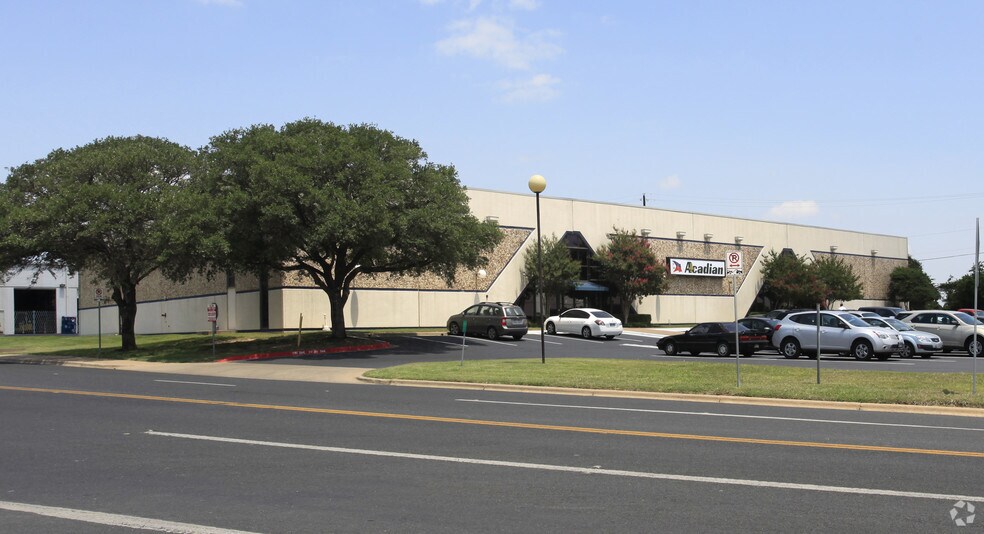 More Photos Of 4100 Ed Bluestein Blvd, Austin Warehouse For Lease