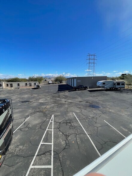 More Photos Of 5151 S Julian Dr, Tucson Auto Repair For Sale