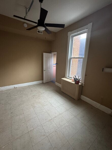 More Photos Of 2449 Shirley Ave, Baltimore Flex For Sale