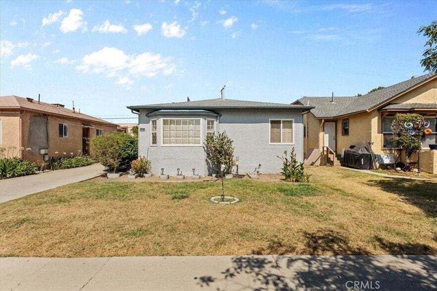 More Photos Of 1901 Hauser Blvd, Los Angeles Apartments For Sale