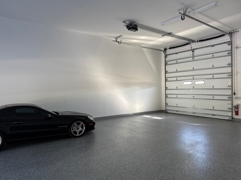 More Photos Of 1101 Reed Canal Rd, Port Orange Warehouse For Sale