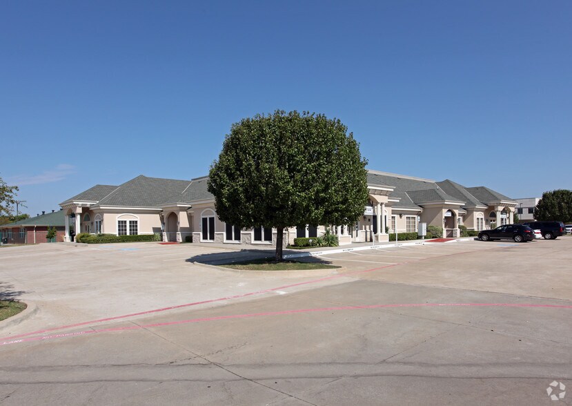 Primary Photo Of 6105 Windcom Ct, Plano Medical For Lease