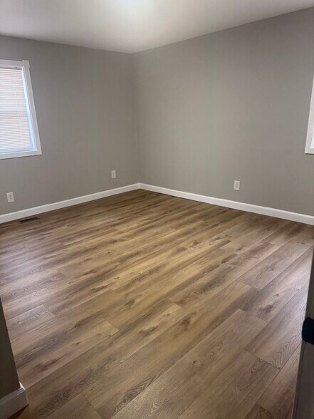 More Photos Of 922 Ridge Rd Se, Washington Assisted Living For Lease