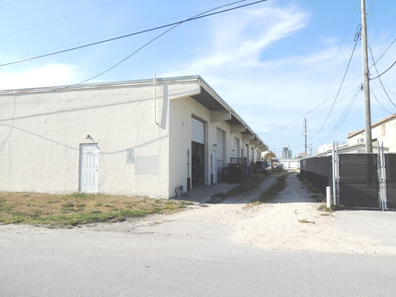More Photos Of 1608-1620 SW 3rd Ave, Fort Lauderdale Warehouse For Lease