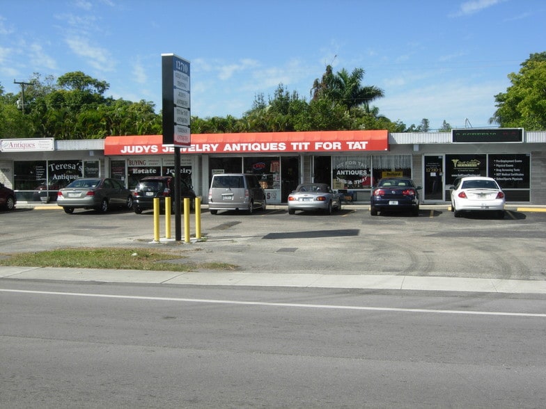 Primary Photo Of 12710 Mcgregor Blvd, Fort Myers Storefront For Lease