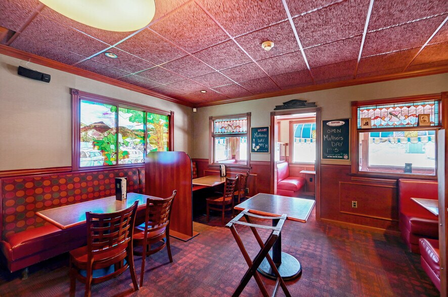 More Photos Of 291 Main St, Eynon Restaurant For Sale