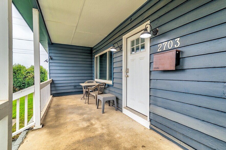 More Photos Of 2703 Spruill Ave, North Charleston Office For Sale