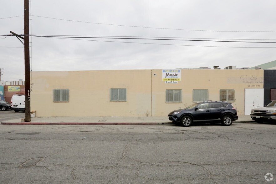 More Photos Of 929 E 14th St, Los Angeles Warehouse For Lease