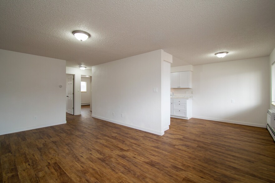 More Photos Of 715-719 16th St SW, Loveland Apartments For Sale