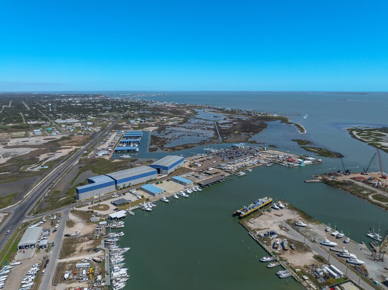 More Photos Of 121 Cove Hbr N, Rockport Restaurant For Sale