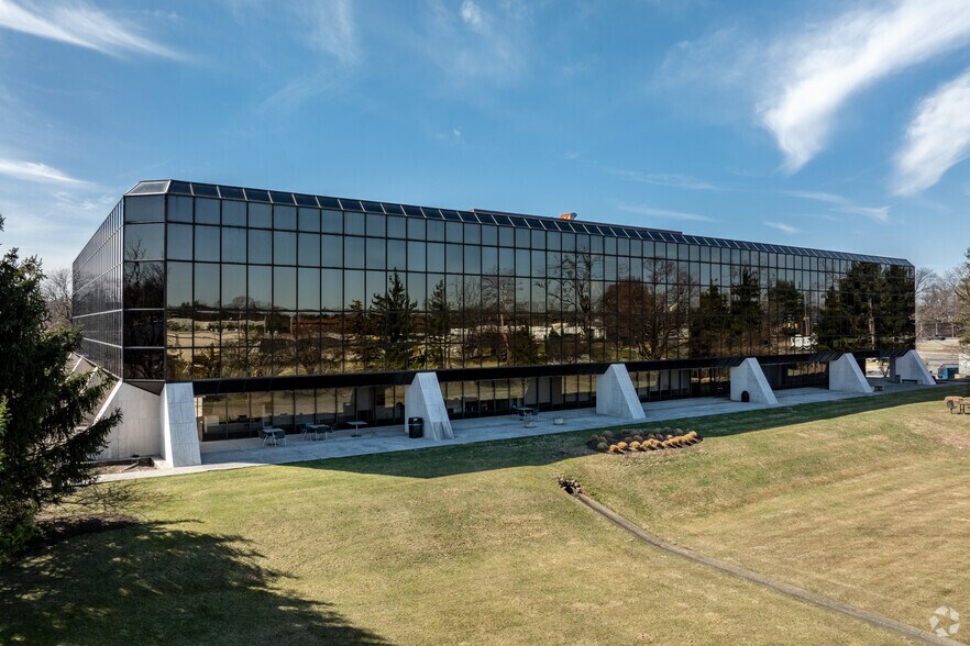 Primary Photo Of 600 Parsippany Rd, Parsippany Office For Sale