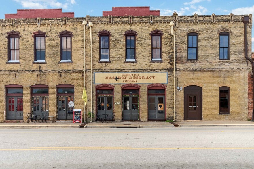 More Photos Of 709 Chestnut St, Bastrop Storefront Retail Residential For Sale