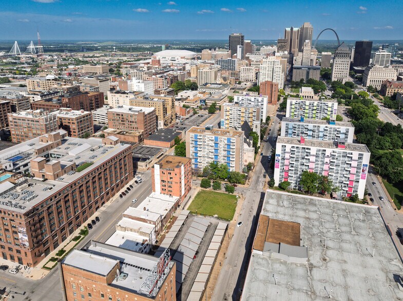 More Photos Of 1700 Olive St, Saint Louis Office For Sale