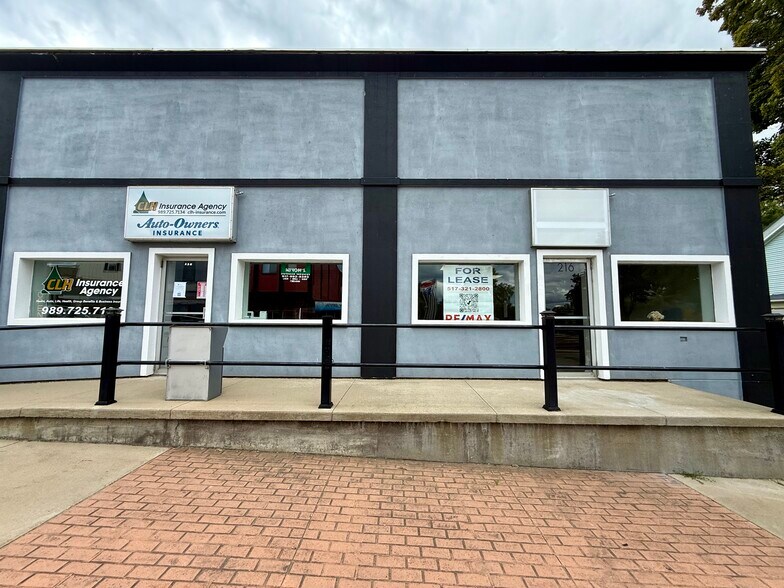 Primary Photo Of 216 E Grand River Rd, Laingsburg General Retail For Sale