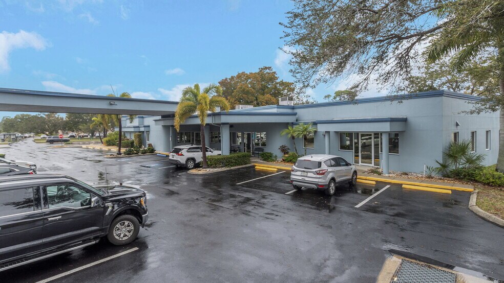 More Photos Of 7641 66th St N, Pinellas Park Medical For Sale