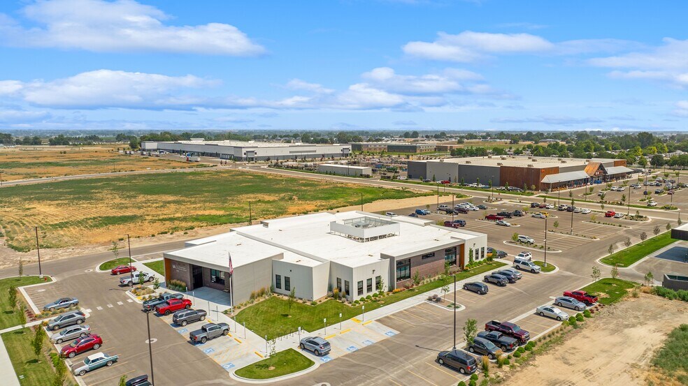 More Photos Of 805 Saddle Ave, Caldwell Storefront For Lease