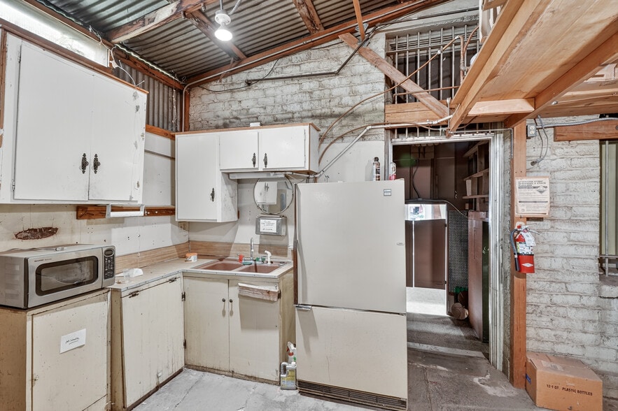 More Photos Of 360-362 Central Ave, Fillmore Storefront For Sale