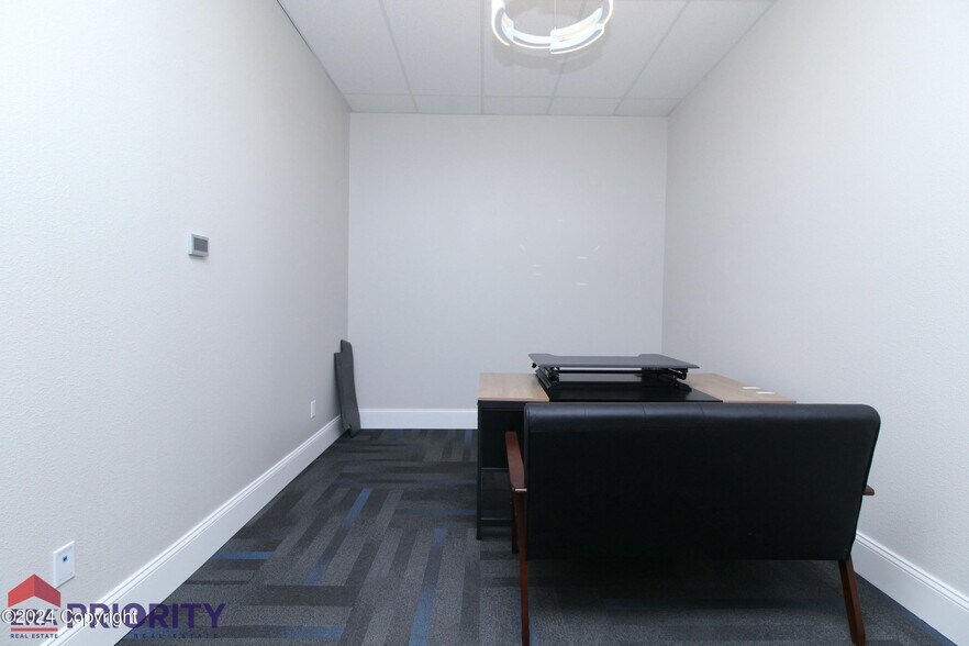 More Photos Of 623 N Commercial Dr, Gillette Office For Lease
