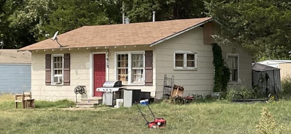 More Photos Of 900 Fairgrounds Rd, Stillwater Apartments For Sale