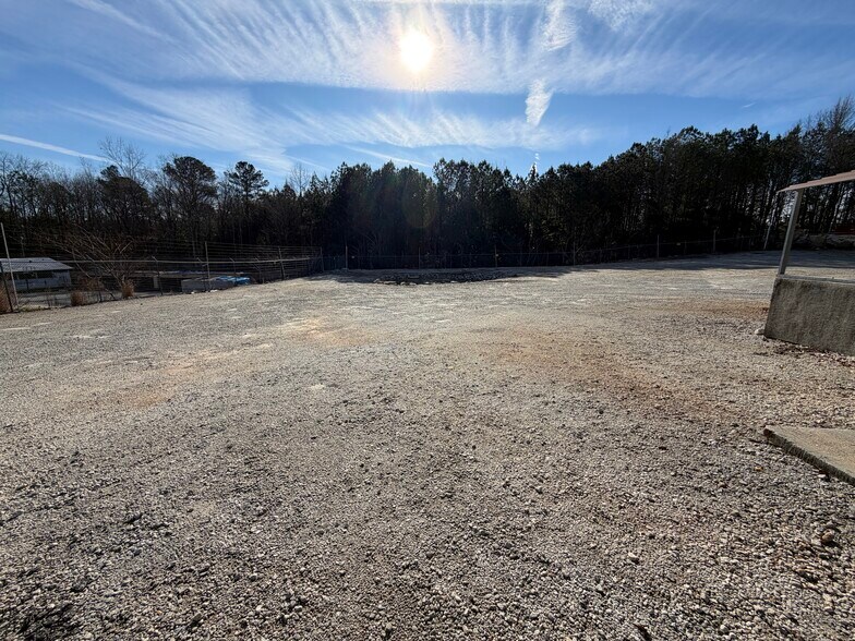 More Photos Of 2367 Rockaway Industrial Blvd, Conyers Industrial For Lease