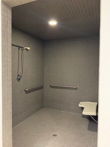 More Photos Of 4121 Montana Ave, El Paso Medical For Lease