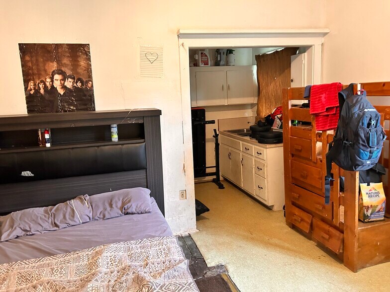 More Photos Of 511 E 13th Ave, Cordele Specialty For Sale