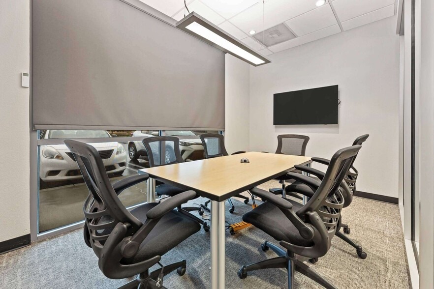 More Photos Of 2491 Alluvial Ave, Clovis Self Storage For Lease