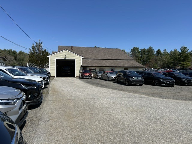 More Photos Of 237 Main St, Plaistow Auto Repair For Sale